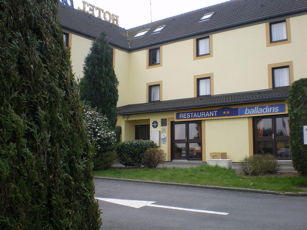 Brit Hotel Arras Esterno foto