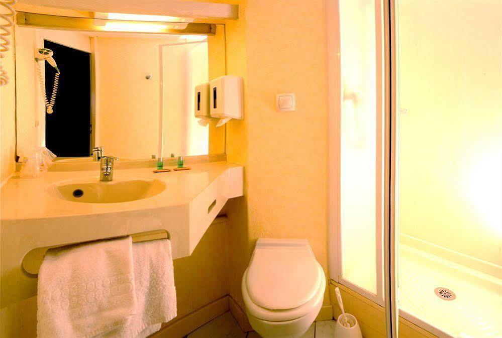 Brit Hotel Arras Esterno foto